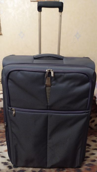 Чемодан "DELSEV"