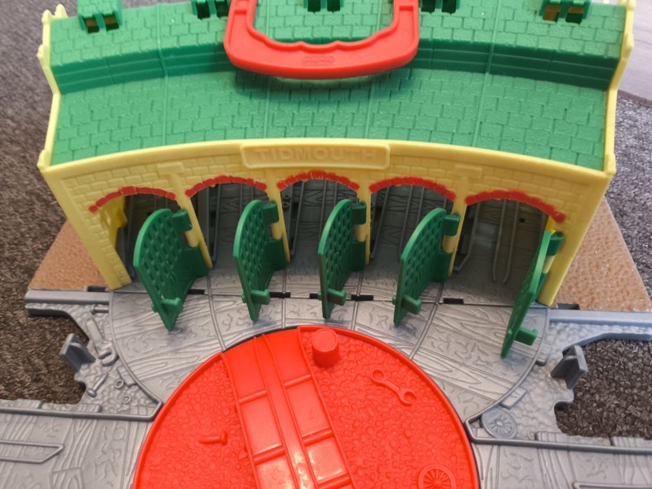 Tomek i przyjaciele Take-n-play Domkowo
