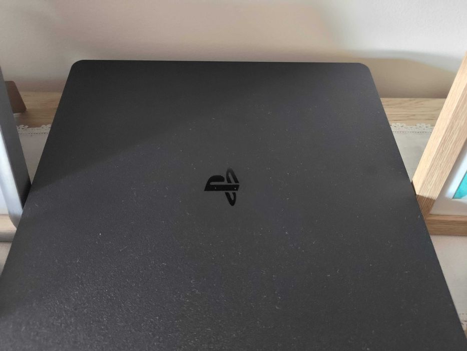 SONY PS4 - PlayStation 4 - 1TB SSD com 5 Jogos + 2 Comandos + Volante