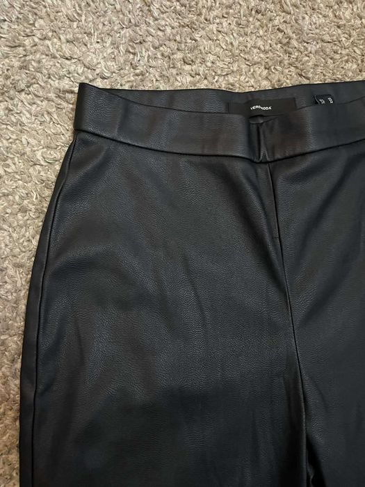 Spodnie z ekoskóry Vero Moda M