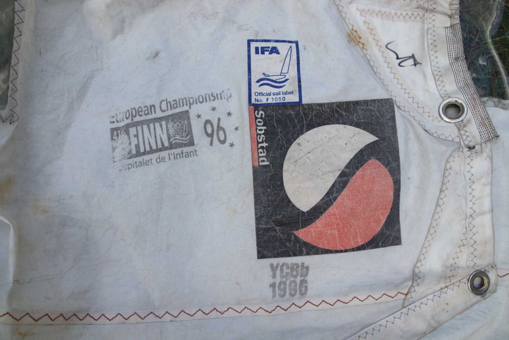 Żaglówka regatowa klasy FINN + gratis