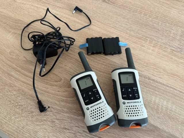 Motorola TLKR T50 – 2 szt. – 8 kanałów – do 6 km – bardzo dobry stan
