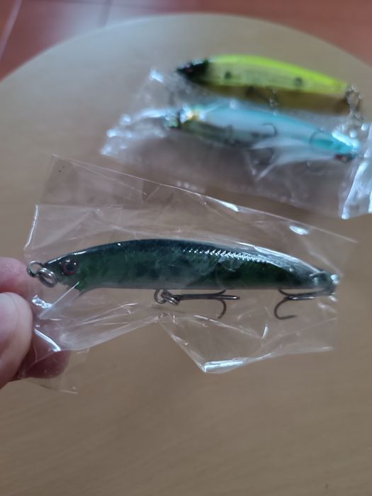 Vendo amostras de pesca spinning