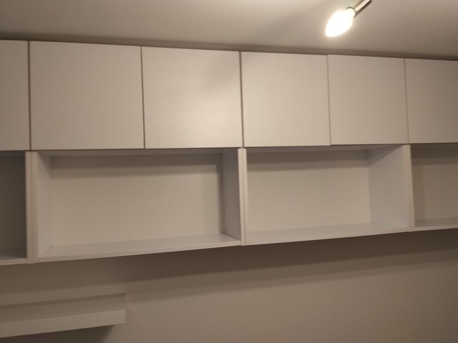 Sprzedam zestaw mebli