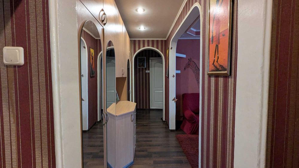 Здам 2-кімн. кв-ру,  Дніпровський р-н, вул. Куліша (Челябінська), 5 б