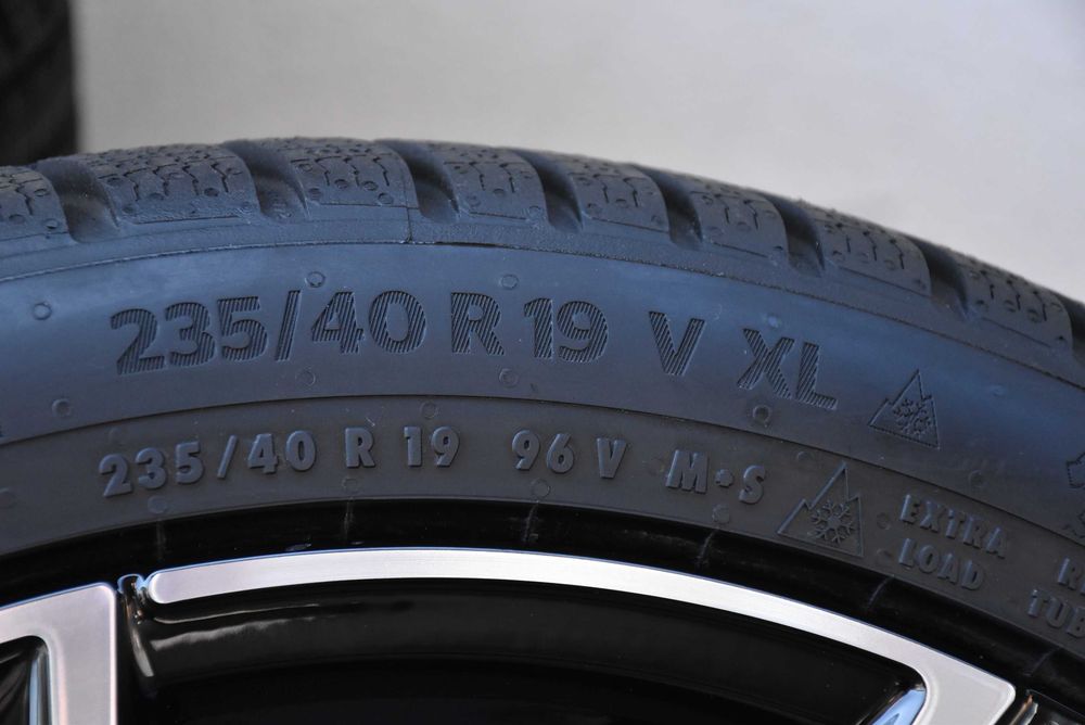 Nowe koła zimowe OEM VOLKSWAGEN Passat Adelaide 19" Continental 2025r