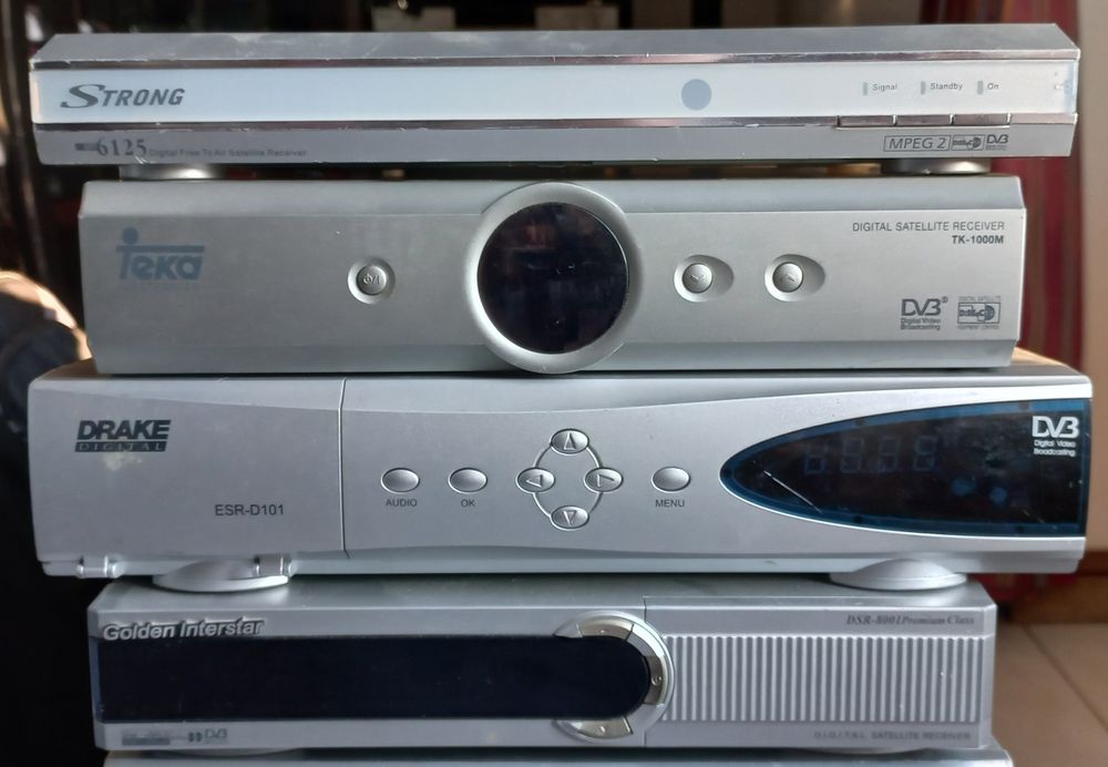 Satellite TV Program Receivers430049338977822721