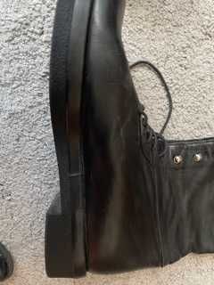 ACESSOIRE Botas em pele pretas  - como novas