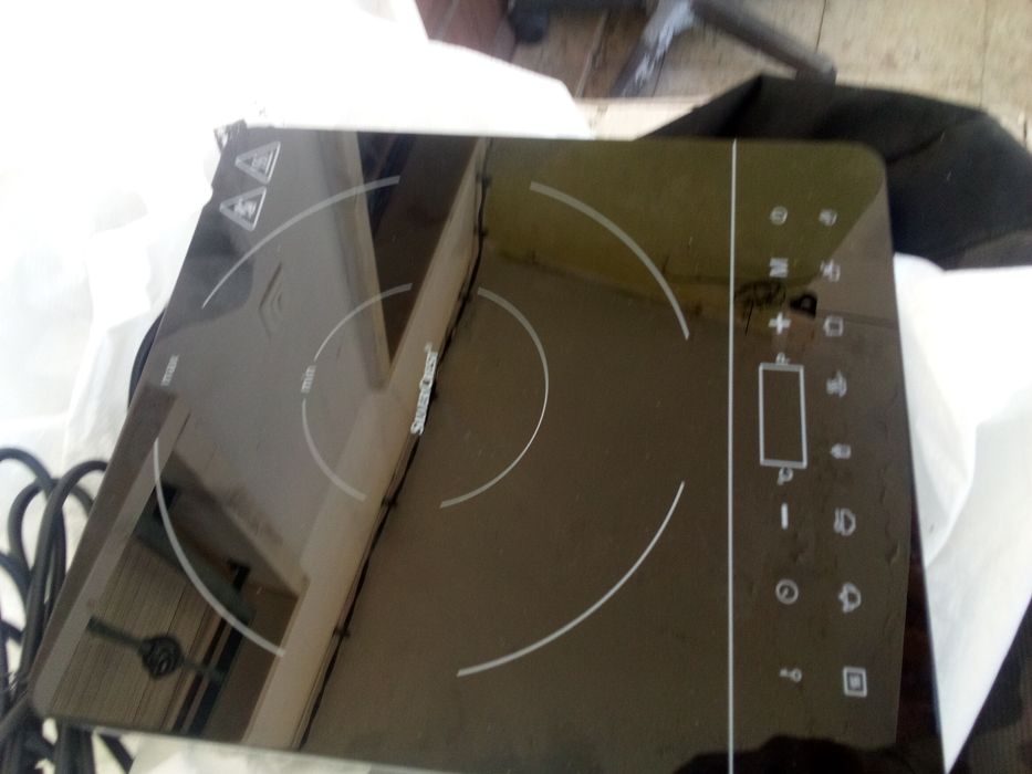 Placa eléctrica sem uso