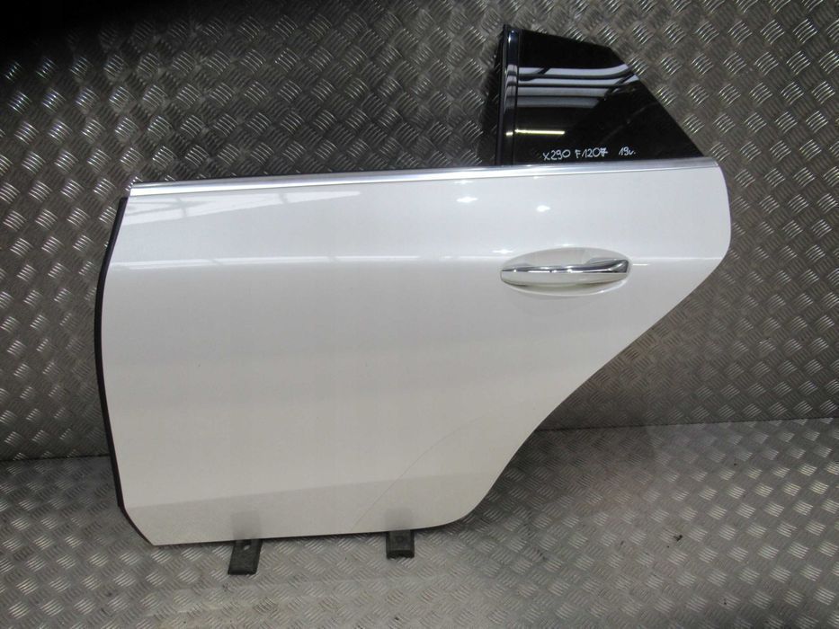 Двери передние задние правые левые Mercedes AMG GT X290 W290 разборка