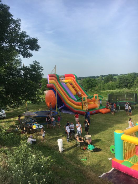 Горка батут лабіринт спорт батут солодка вата свято атракціони оренда