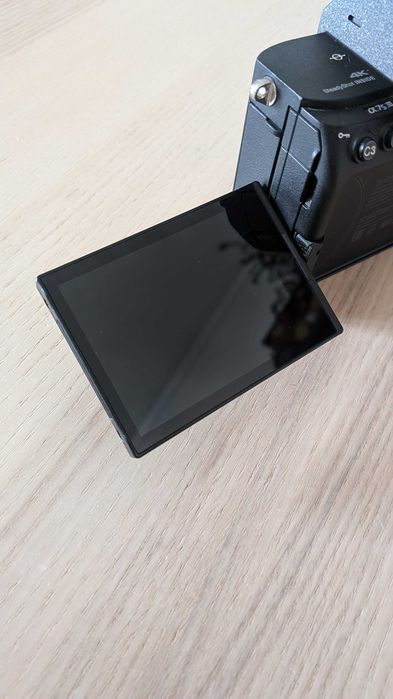 SONY A7S III - Com caixa e acessórios originais