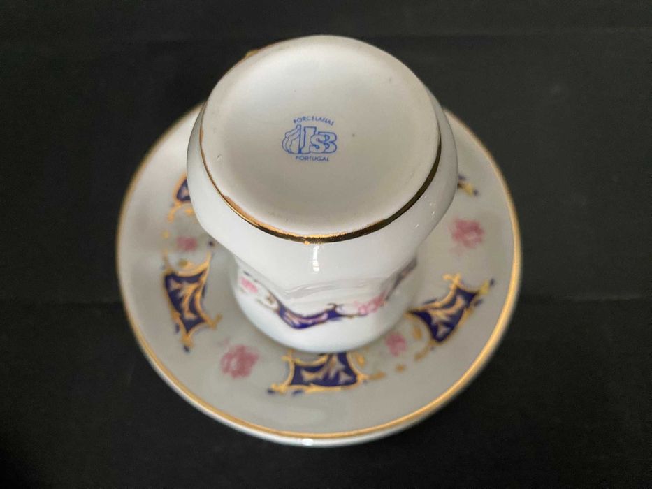 Conjunto de Chávenas de Café Antigas em Porcelana | Coleção