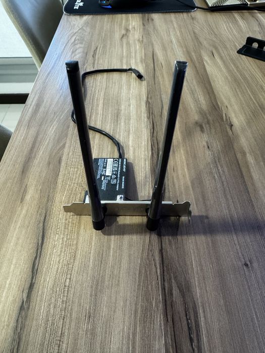 Placa de Rede Wi-Fi 6E + Bluetooth 5.3 Mercusys AXE5400 PCIe (Como Nova)