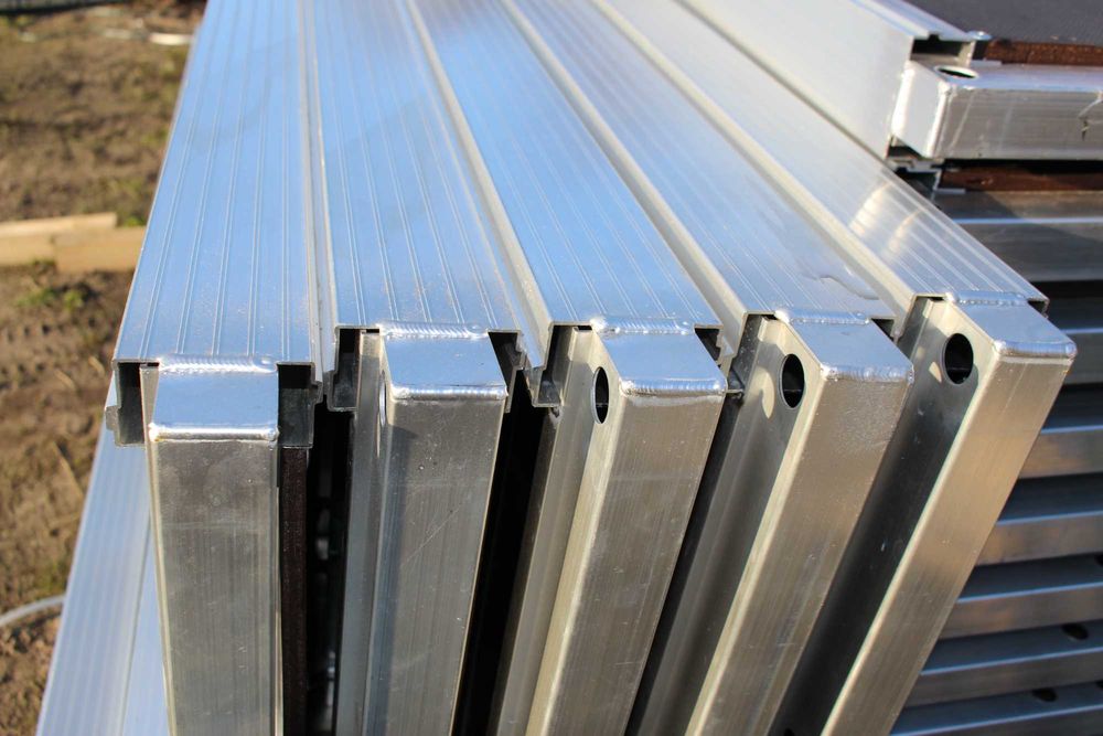 Rusztowanie elewacyjne szczytowe plettac 12x8m powierzchnia rob 84m2