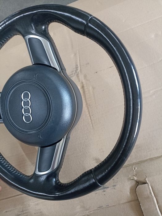 Kierownica ścięta audi tt 8j wraz z poduszka kompletna Audi rs