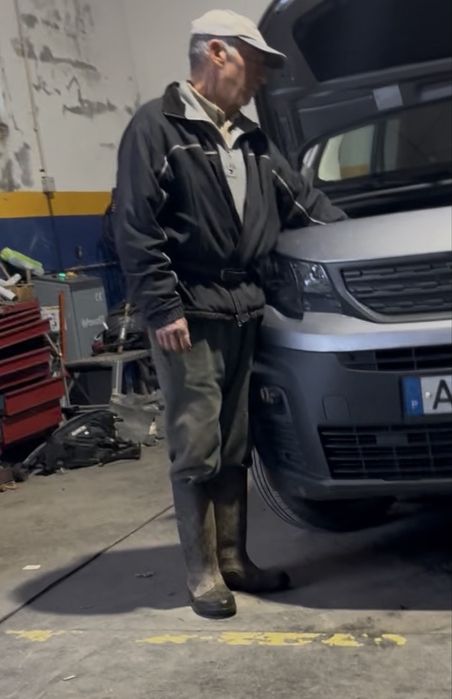 Vende se Mão de Obra Multifuncional