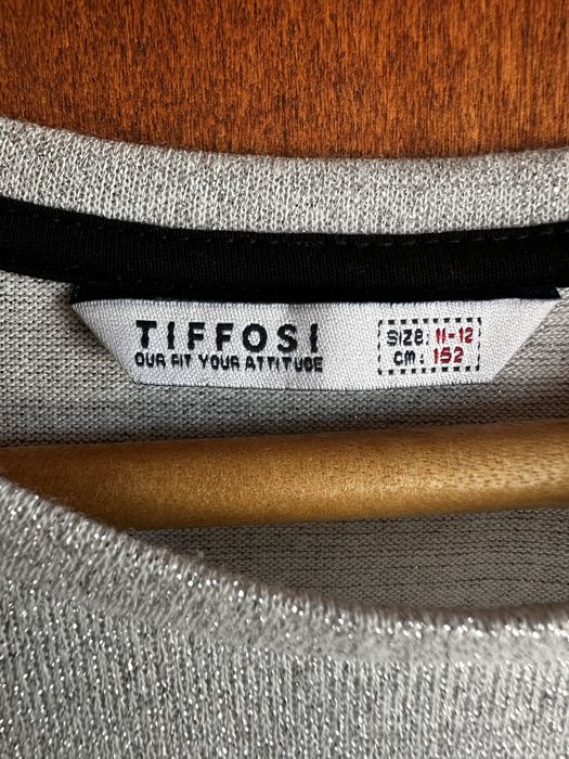 Top Prateado Tiffose