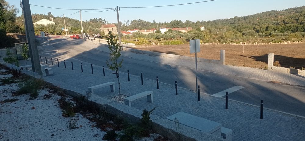 Terreno com 7.020m², plano e murado, excelentes vistas panorâmicas