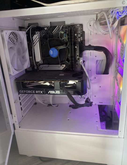Kmouter do gier | i5 rtx 5060