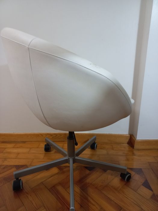 Skruvsta cadeira giratoria ikea