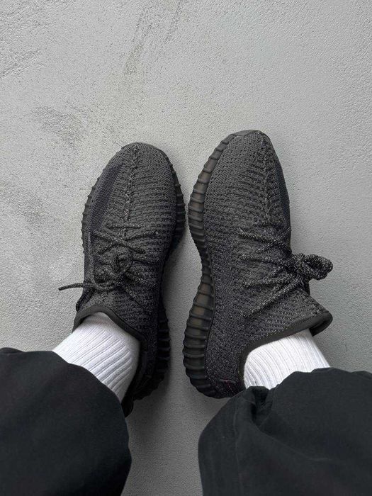Кросівки Adidas Yeezy Boost V2 Black Reflective premium