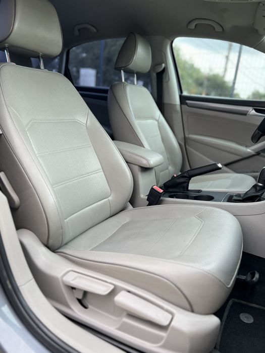 Volkswagen Passat B7 (NMS) R-line 1.8 2016р.