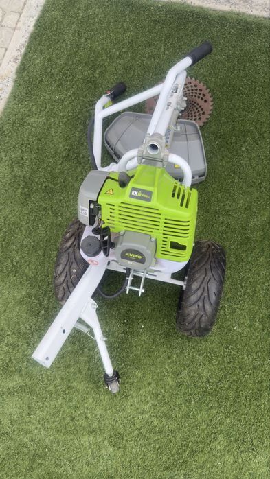 Roçadora Vito r52cc