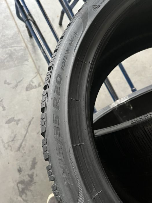 275/35/20+245/40/20 R20 Pirelli PZero Winter * 4шт зима