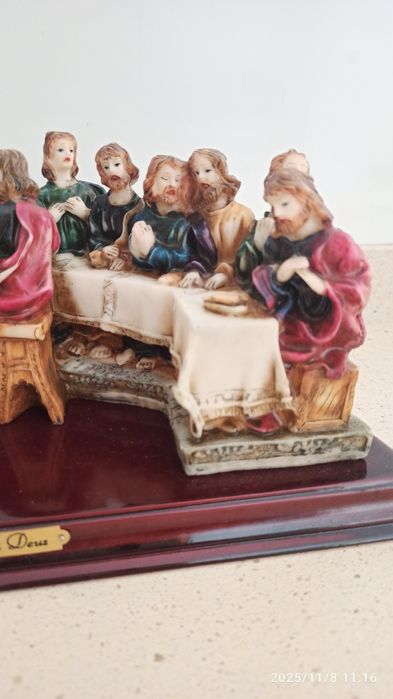 Última Ceia de Jesus Cristo, resina pintada à mão 30 cm