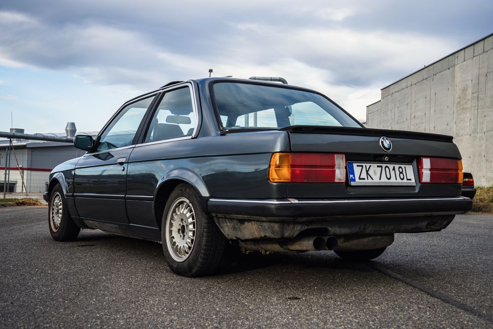 BMW seria 3 e30 coupe 2d 320i
