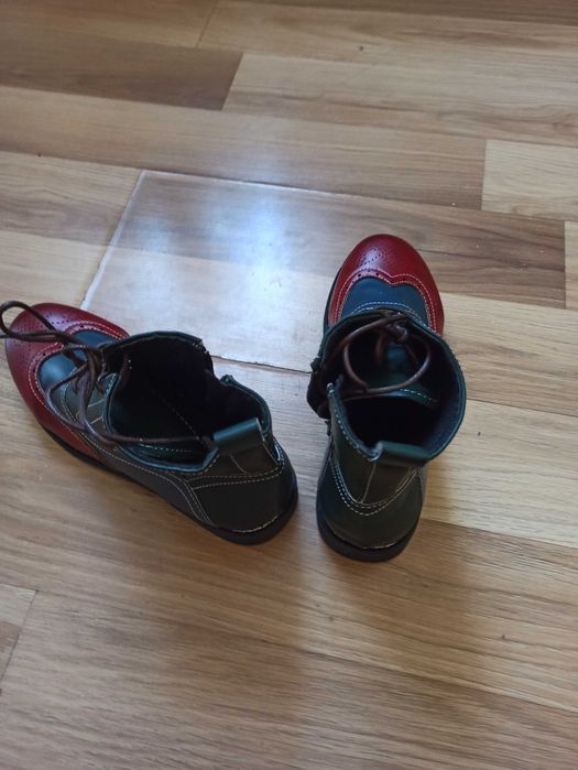 Buty jesienne damskie- nowe