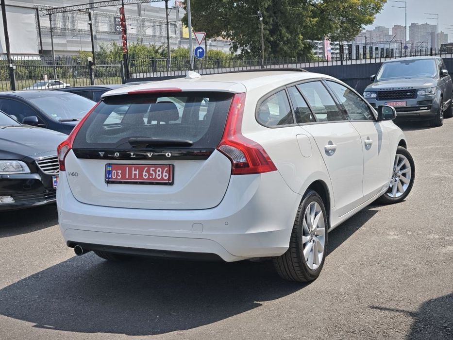 Volvo V60 Facelift 2,0 дизель ВІДЕО