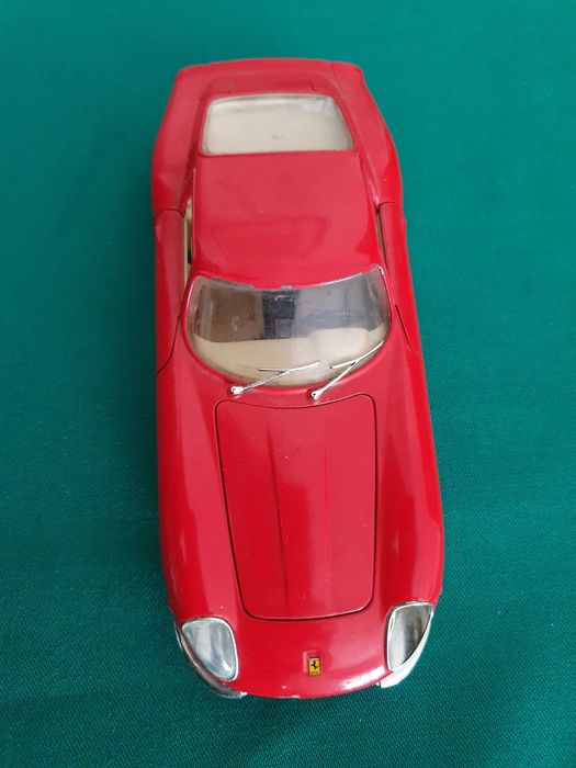 Ferrari 275 GTB4 (1966) - BURAGO, escala 1:24, anos 80 - Italy
