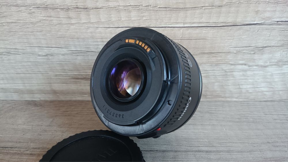 Canon EF 50mm f1.8 II світло сильний обʼєктив до  камер Canon