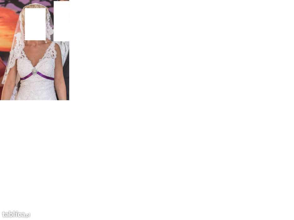 sukienka ślubna .