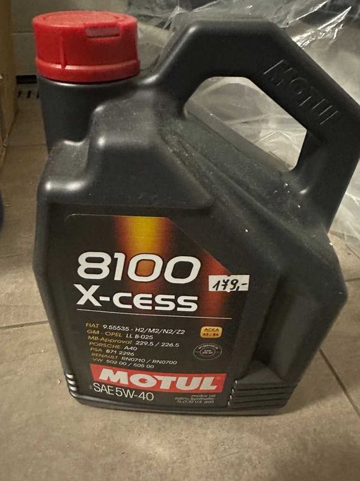 OLEJ Motul 5w40 8100 X-cess 5l wyprzedaż