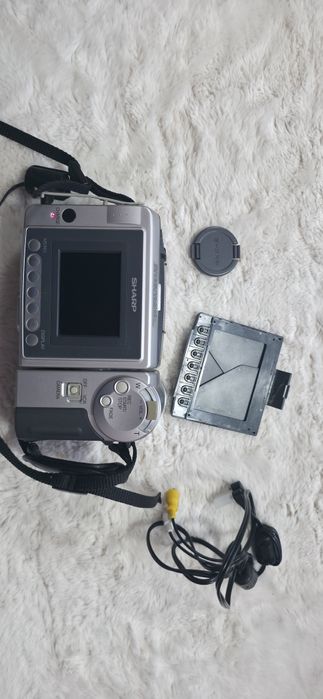 Відеокамера SHARP VL-A111S