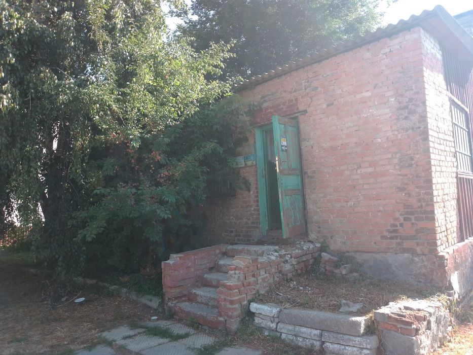 Продам приміщення з підвалом в самому центрі міста, ціна договірна