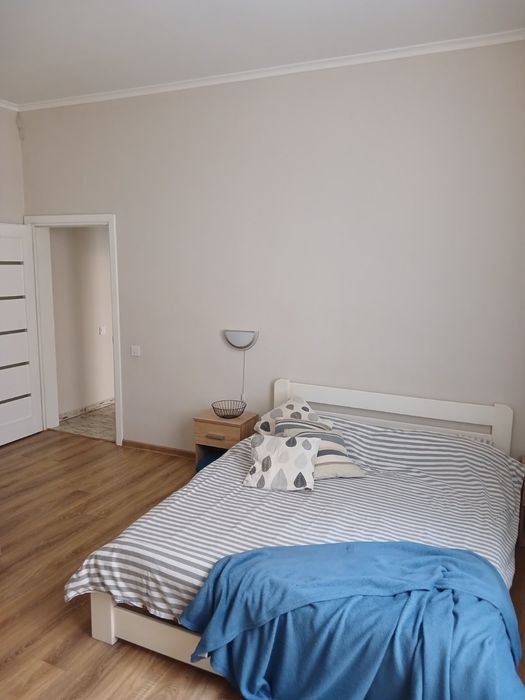 Вокзал .подобово .пару годин .Коротка звітні документи