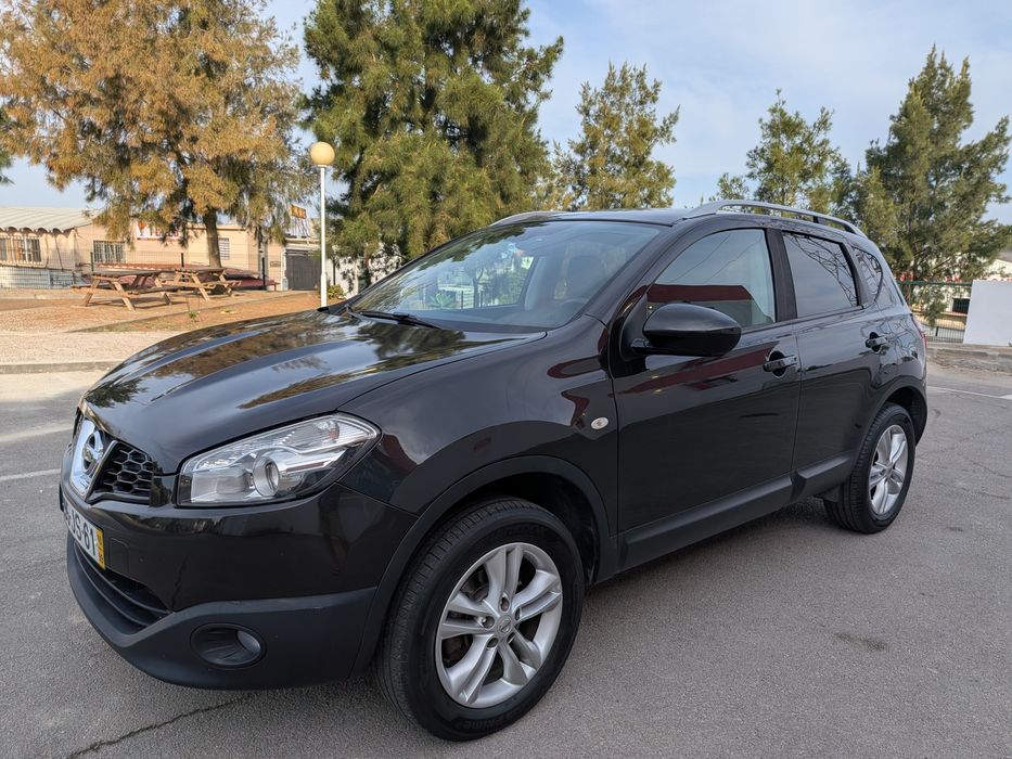 Nissan Qashqai 1,5DCI com 136 mil km. Livro Revisões