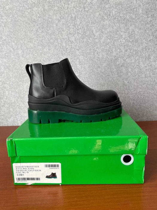 Жіночі чоботи Bottega Veneta