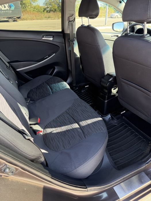 Hyunda Accent 1.6 Автомат газ/бенз