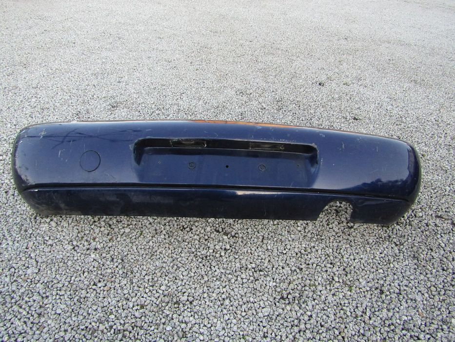 PARA-CHOQUES TRAS FORD FIESTA ano 1997 a 2000