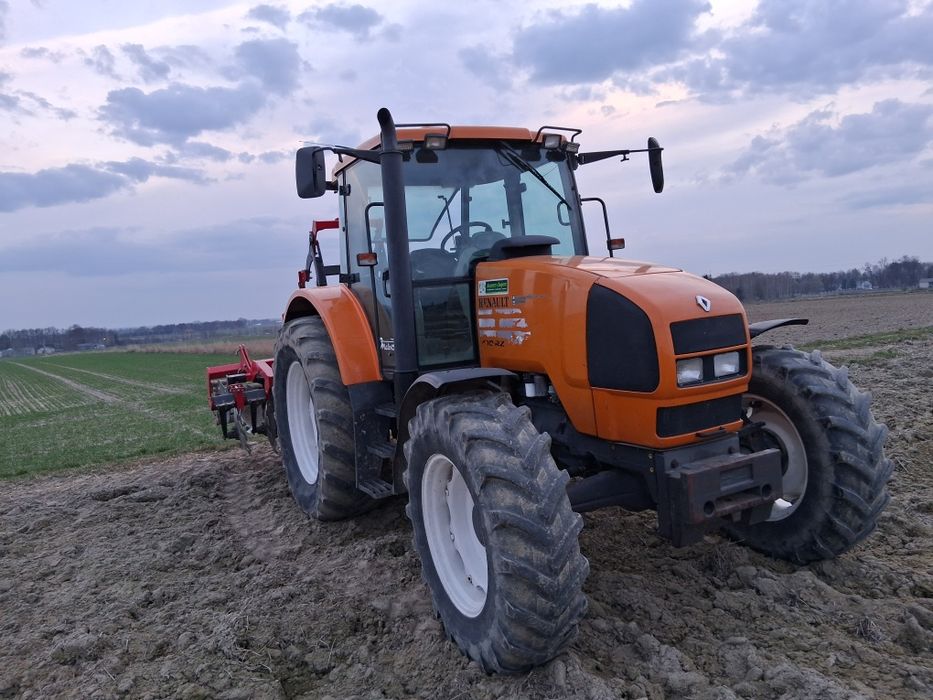 Renault Ares 610 rz