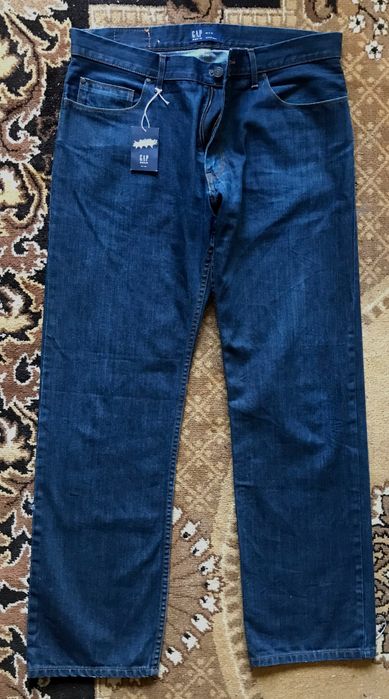 джинсы классические Gap