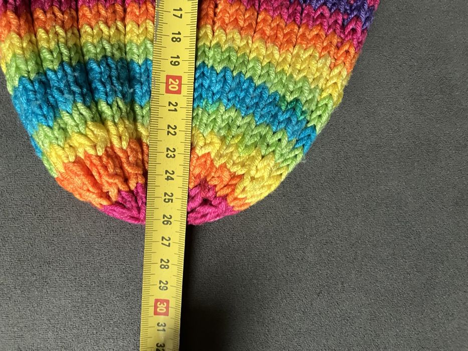 Czapka damska kolorowa