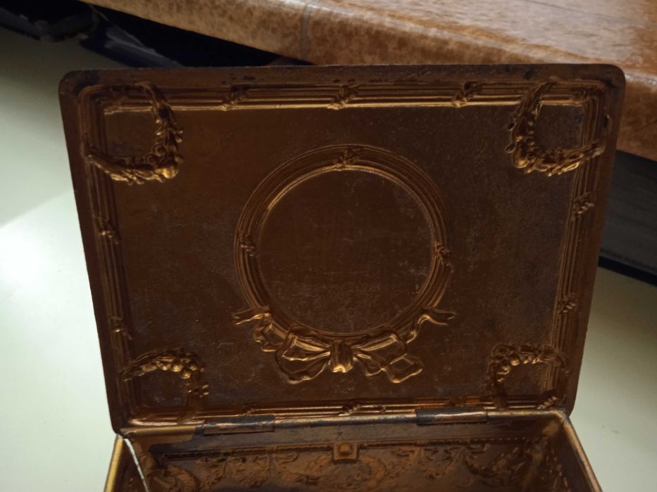 Caixa antiga guarda jóias publicitária art deco de loja chiado