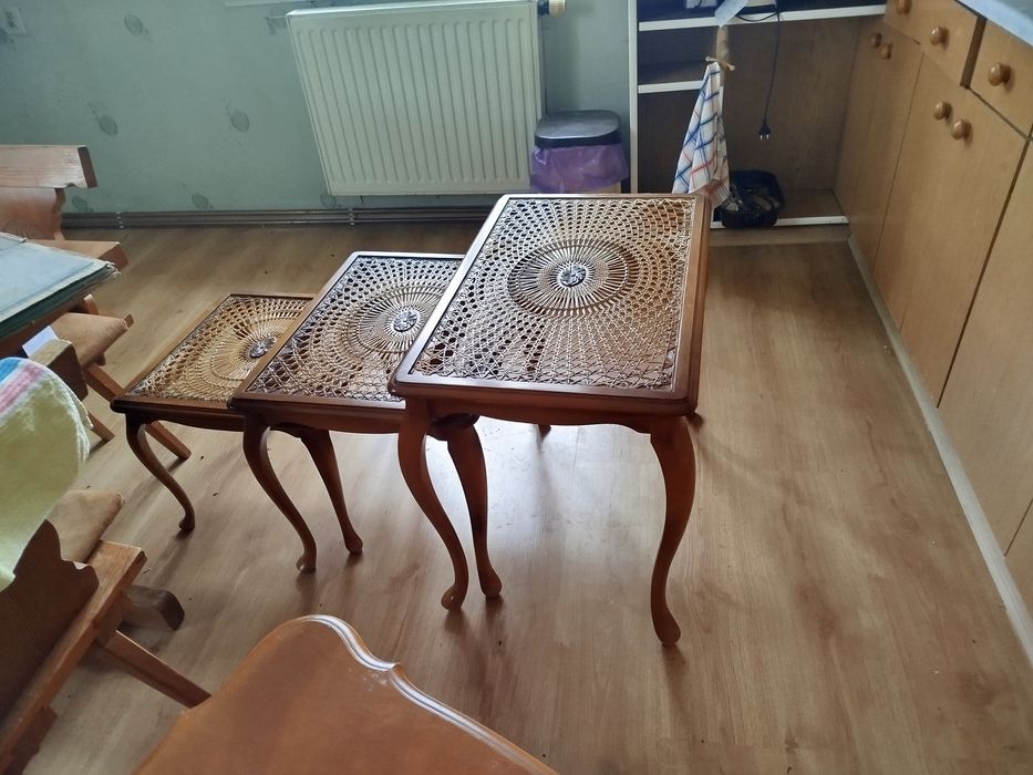 Zestaw 3 stołów drewnianych stylowych