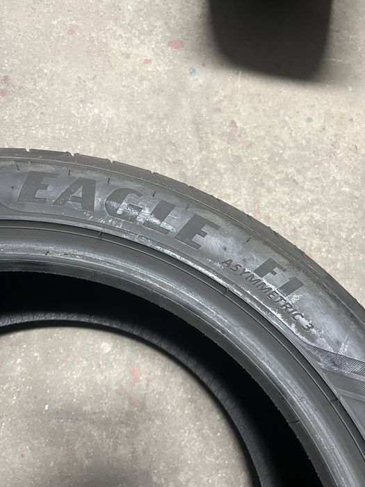 Komplet opon letnich 235/55/18  Goodyear F1